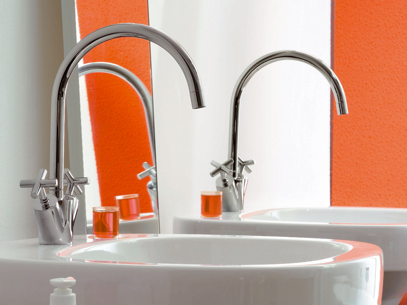 ISYARC | Washbasin tap