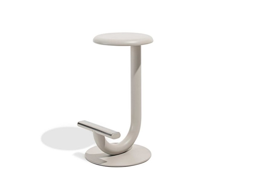 STRONG | Garden stool